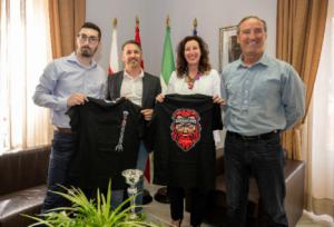 La alcaldesa felicita a ‘Almería Barbarians’ por su último triunfo