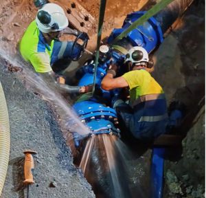 Problemas técnicos alargan corte de agua en Almería