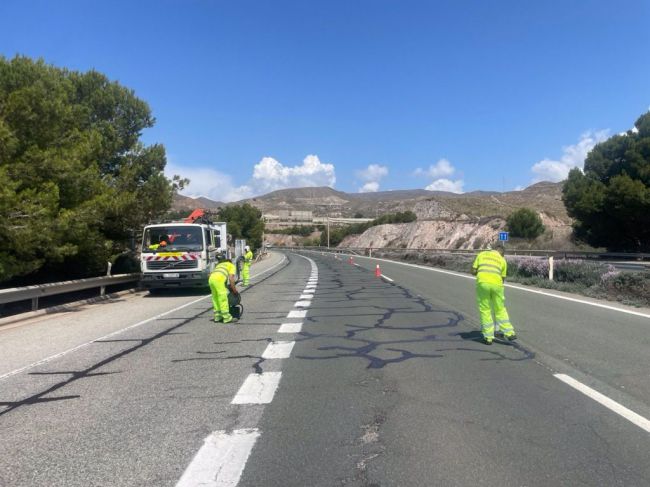 Junta repara carreteras dañadas por la DANA