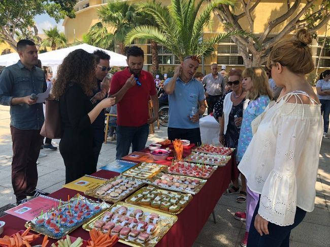 Encuentro de Mayores en la Plaza Cervantes en el Mes de la Salud en Vícar