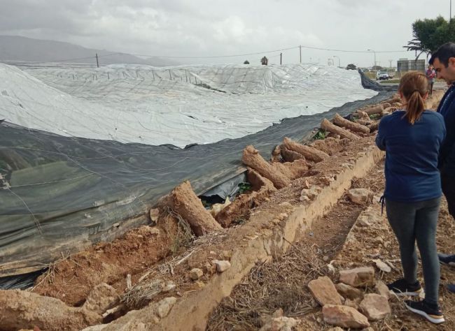 Cuatro millones para arreglar 68 caminos de Almería