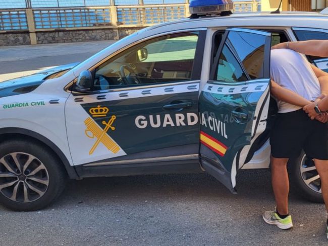 Tres jóvenes arrestados por robos en viviendas de veraneo en Cabo de Gata