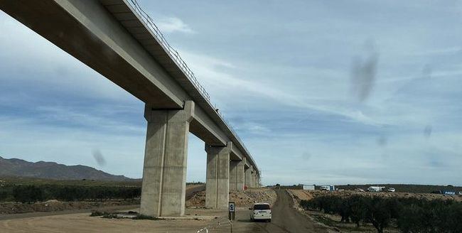 La inversión en el AVE de Almería en 2024 fue la mitad de la anunciada