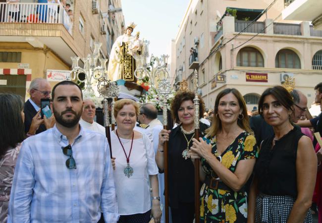 El Ayuntamiento acompaña a la Virgen del Carmen de Pescadería