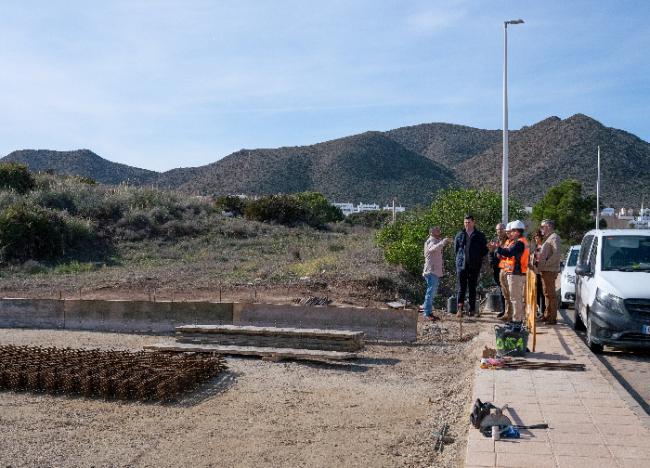 Obras en San José para reducir el mal uso de los contenedores de basura