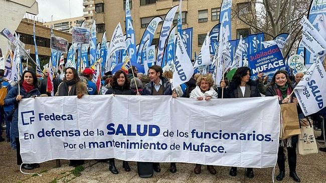 Muface modifica convenio sanitario y Adeslas evalúa su respuesta