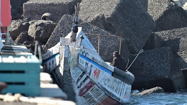 Tres patrones de cayuco, en prisión por el asesinato de ocho migrantes