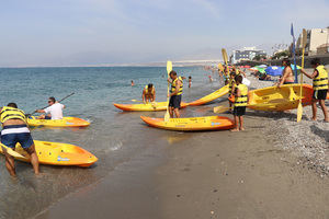 El núcleo costero de Balerma será escenario este fin de semana de la Fiesta del Mar y del Día de la Piragua