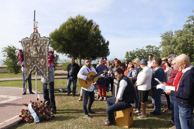 Adra se vuelca con la Hermandad del Rocío de Almería