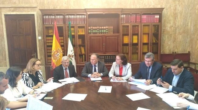 Almería recibe seis millones del Ministerio de Empleo para PFEA