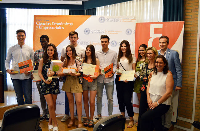 Reconocimiento de las IX Olimpiadas de Economía de la UAL y el Colegio de Economistas