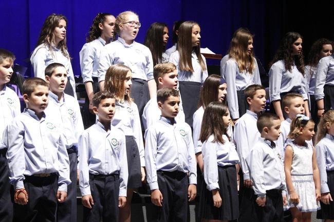 El Coro Pedro Mena y la Orquesta Infantil de Almería actuaron en Adra