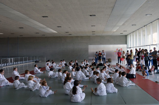 La Escuela Municipal de Aikido acerca este deporte a los niños de Almería