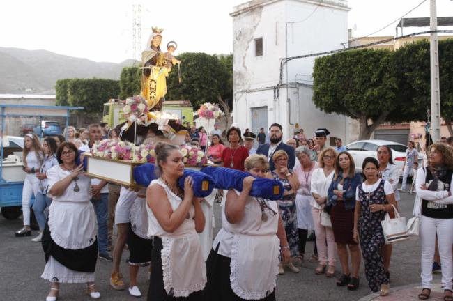 El barrio de las 80 viviendas de Adra prepara su fiesta en de la Virgen del Carmen