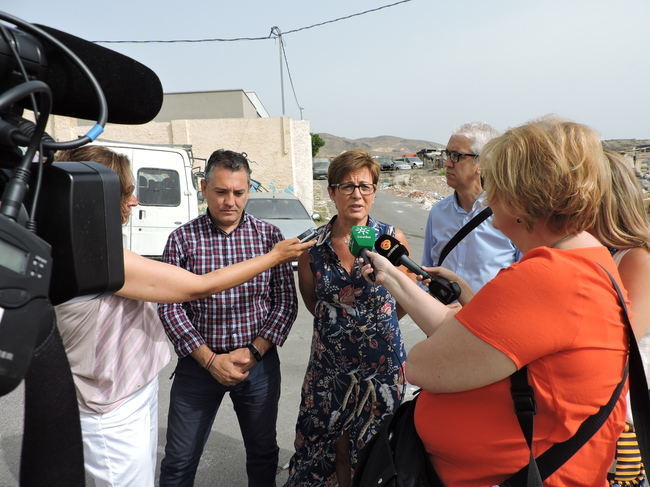 Valverde achaca a una 'mala tramitación' que la Junta negara al Ayuntamiento licencia para el cine de playa