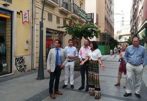 La Junta impulsa los centros comerciales abiertos de Almería, Adra, Albox y Cuevas con 220.000 euros