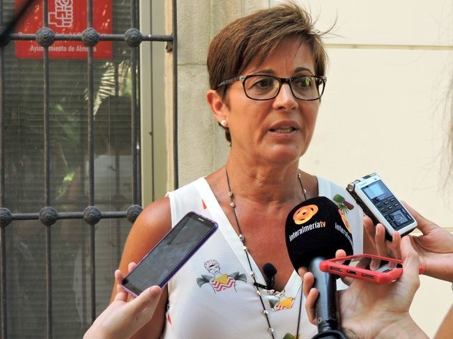 El PSOE denuncia que la incapacidad del alcalde para gestionar el Plan de Playas deja en el aire actividades de ocio y cultura previstas en Feria