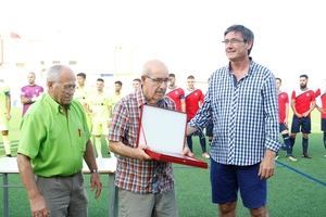 José Antonio Parrilla recibe un merecido homenaje