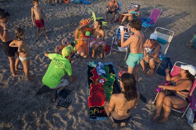 Los Embajadores de Almería 2019 revolucionan con su simpatía las playas de Cabo de Gata