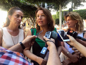 Crespo cuestiona las vacaciones de Díaz mientras siguen llegando pateras