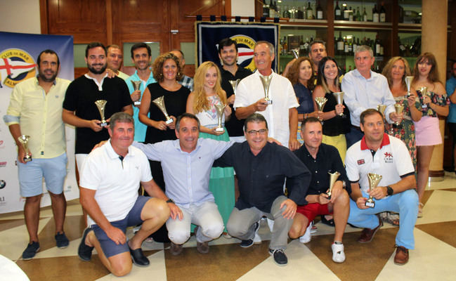 Javier y Eduardo Hernández, Cristina Martínez y María del Mar Rubio ganan el XIX Trofeo de Pádel