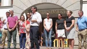 Adra aumenta su participación en la inauguración de la Feria del Mediodía