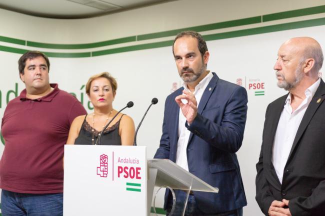 El PSOE pide la dimisión del alcalde de Carboneras