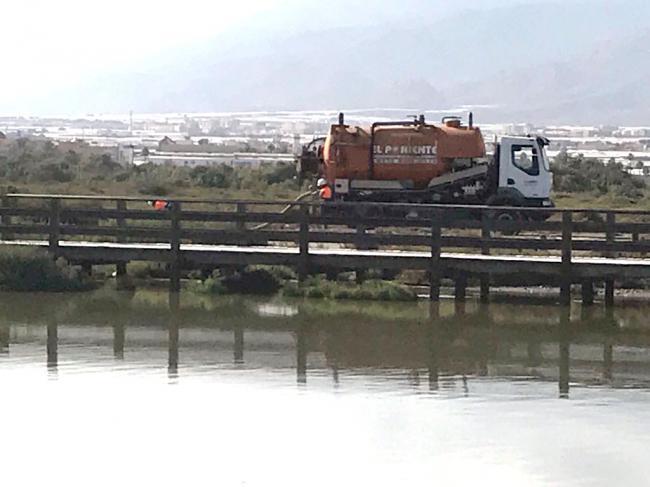 El PSOE pide explicaciones a Amat por las inundaciones fecales en la Ribera de la Algaida