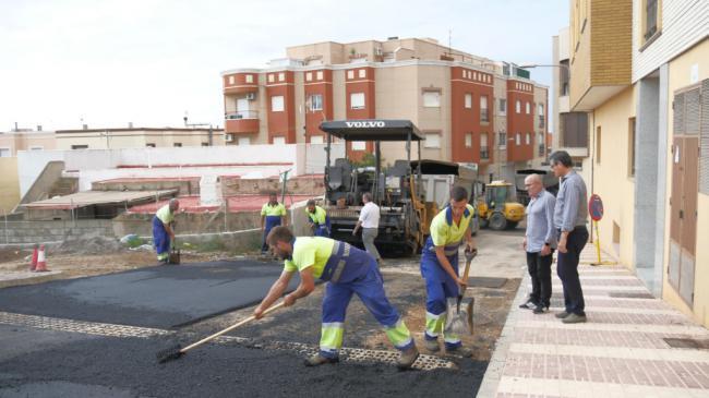 Pavimentado el Camino de Turón que erradicará problemas en la zona