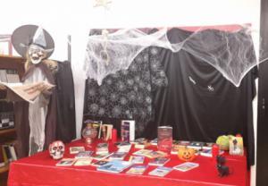 Rincón de literatura, concurso de disfraces y calabazas en Halloween