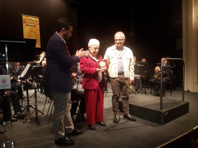 Emotivo homenaje de la Banda Municipal a Juan Monserrat Salas