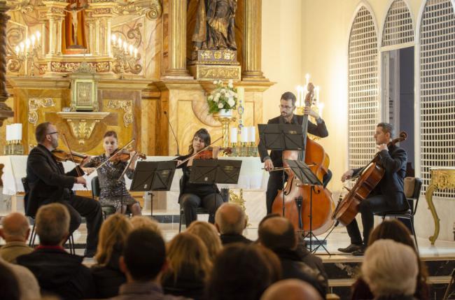 La OCAL fusiona la música barroca y el cine en la iglesia de la Compañía de María