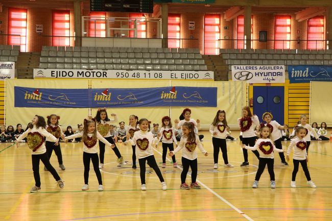 Exhibición de las Escuelas Deportivas de Baile Moderno de El Ejido