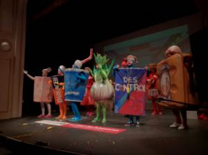 Humor y musicalidad en el arranque del concurso de Carnaval de Almería