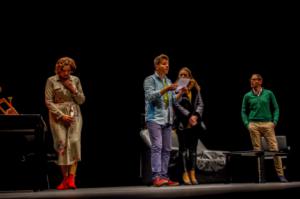 Representación teatral benéfica a favor de ASPRODESA, 'Bajo Terapia'