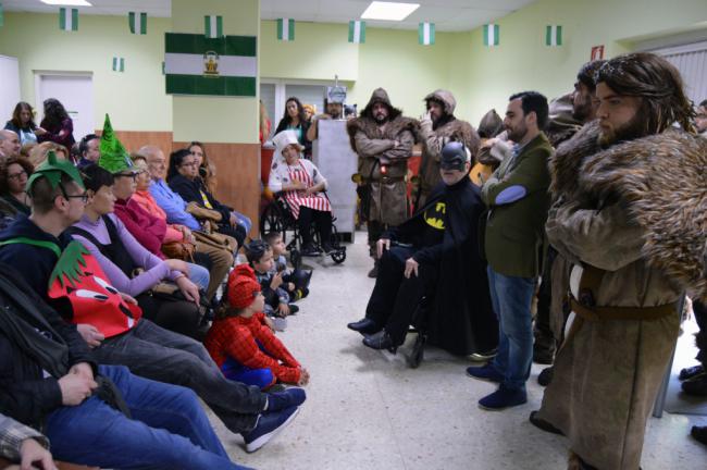 El Carnaval Solidario llena de alegría y letras inclusivas la sede de Verdiblanca