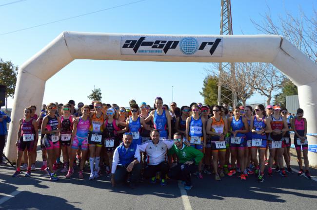 Cristóbal Valenzuela y Sandra Schenkel ganan el VIII Duatlón Ciudad de Almería