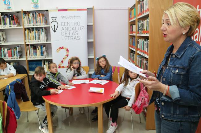 Cuarenta escolares de Alcolea participan en el Día del Libro Infantil