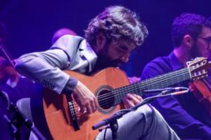 El Auditorio de El Ejido acogió un emotivo concierto de Palo Santo