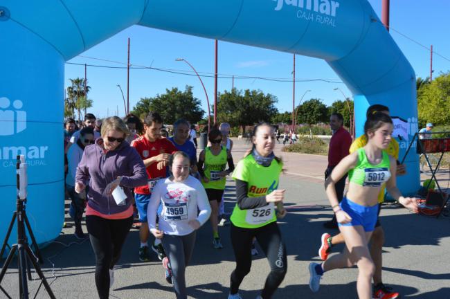 Más de 400 almerienses participan en la Carrera Solidaria de Manos Unidas