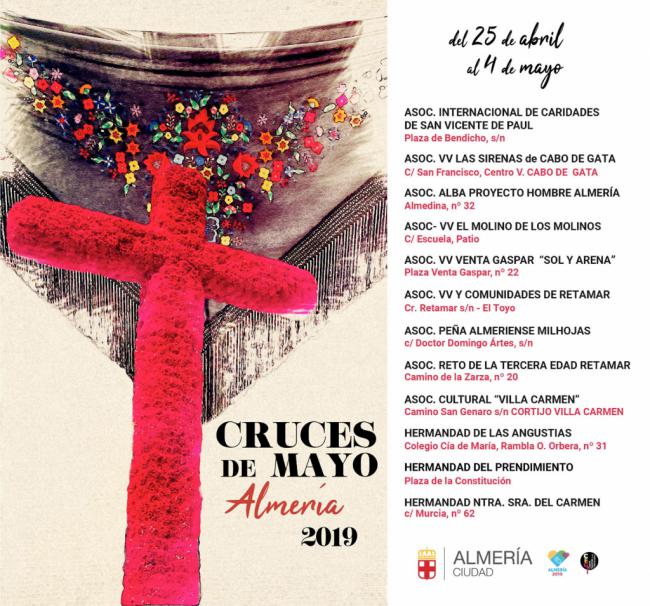 Arrancan las Cruces de Mayo de Almería hasta el 4 de mayo