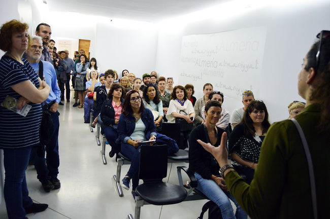 Profesores y personal universitario de otros países visitan el Centro de Interpretación Patrimonial