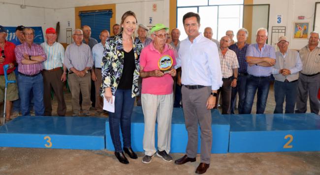 Clausura y entrega de trofeos a los finalistas de la Liga Municipal de Petanca