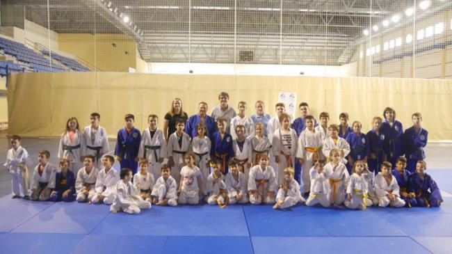 La Escuela Municipal de Judo de Adra se despide con una magnífica muestra