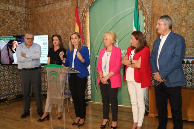 El Gobierno andaluz presume de hacer de Almería una 'prioridad' en los presupuestos de 2019