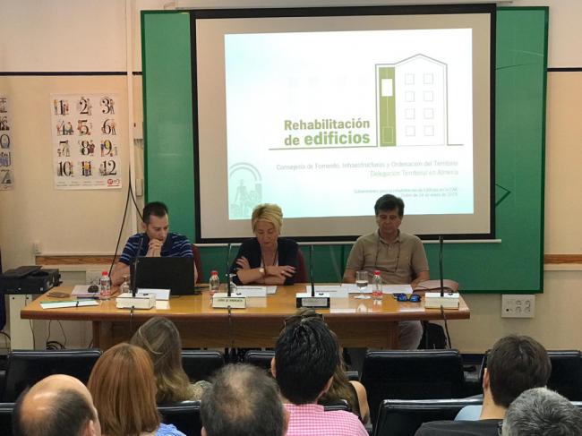 Jornada informativa para la rehabilitación de edificios y viviendas en Andalucía