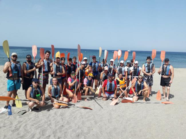 Los abderitanos disfrutan de una ruta en kayak por Cabo de Gata