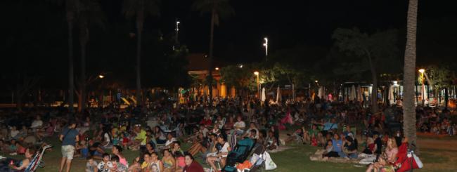 1.000 personas en el Cine de Verano de El Ejido