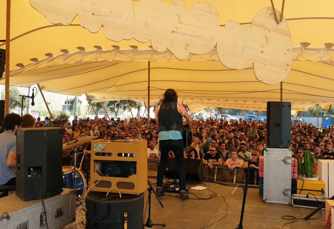 Cooltural Fest se deja sentir en el ‘Escenario Ciudad’ y en el ‘Acústico Playa’