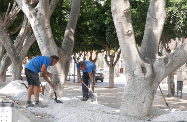 El Ayuntamiento de Adra acondiciona el Parque del Puerto